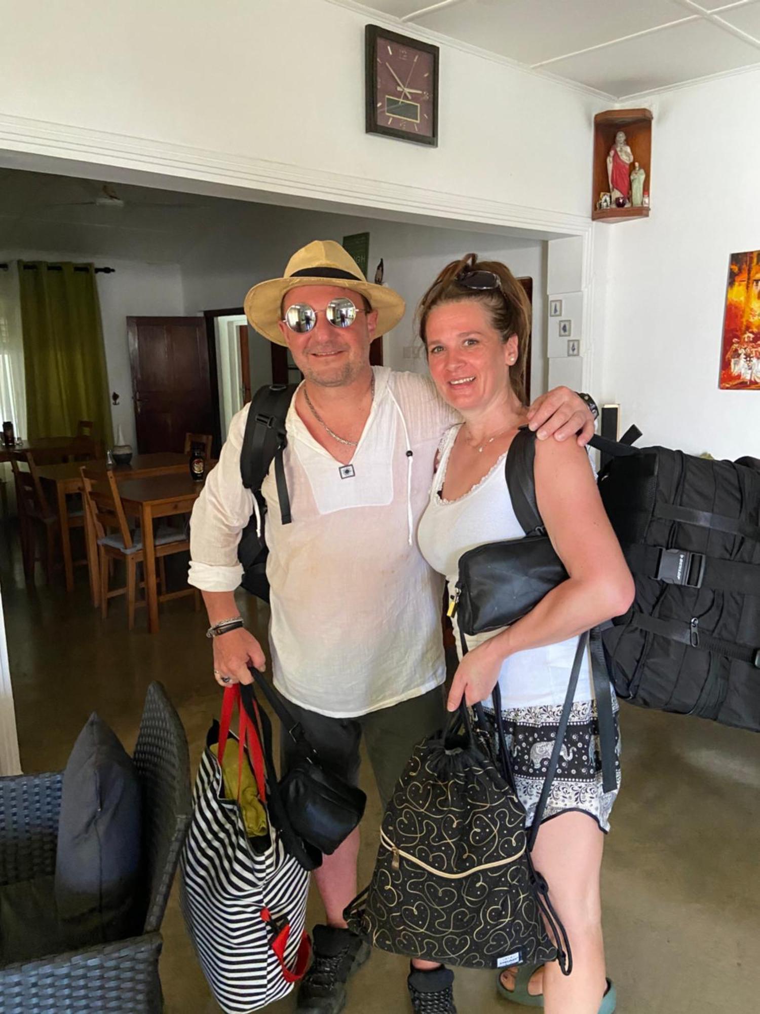 Dions Guest House Negombo Esterno foto