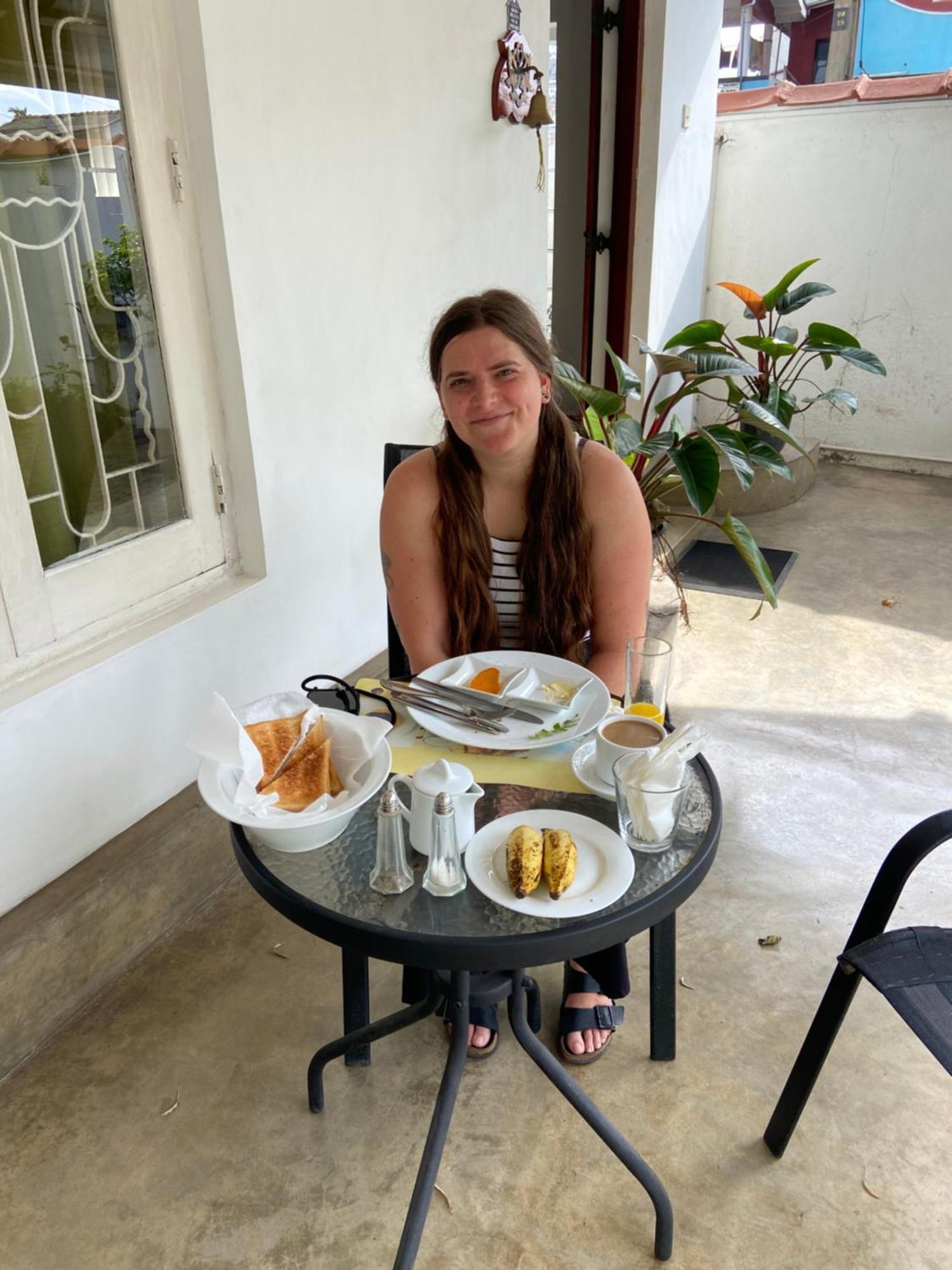 Dions Guest House Negombo Esterno foto